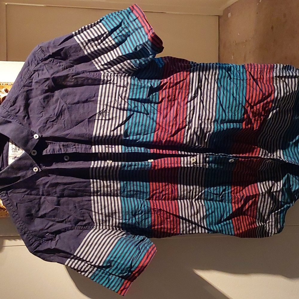 Men's casual button-down